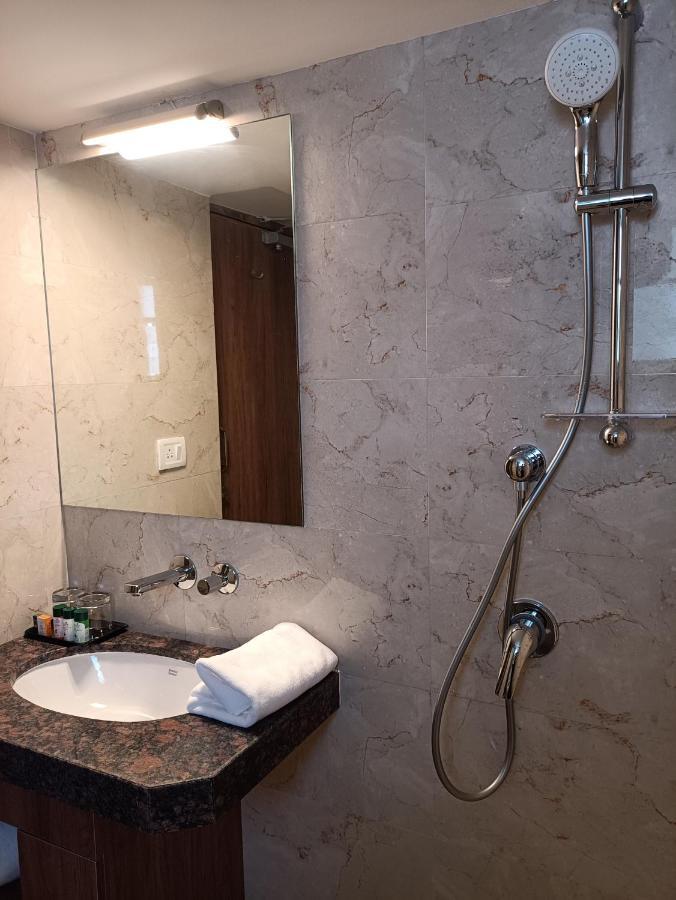 The Beacon Hotel Vadodara Luaran gambar