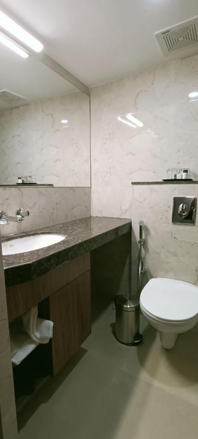 The Beacon Hotel Vadodara Luaran gambar