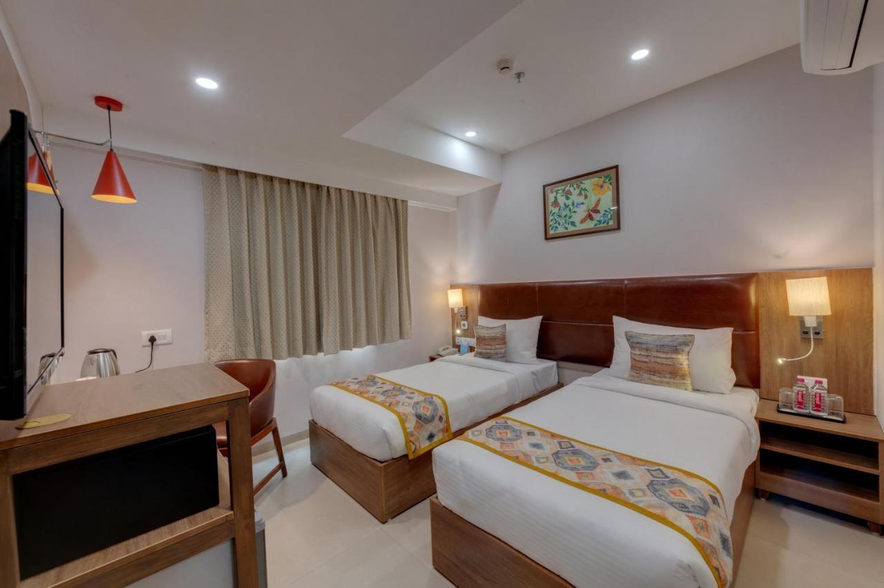The Beacon Hotel Vadodara Luaran gambar