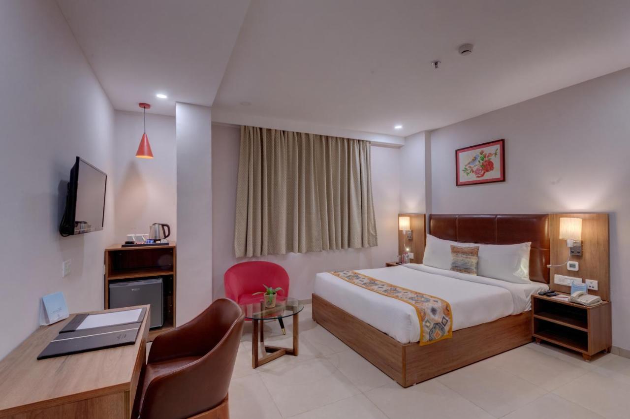 The Beacon Hotel Vadodara Luaran gambar
