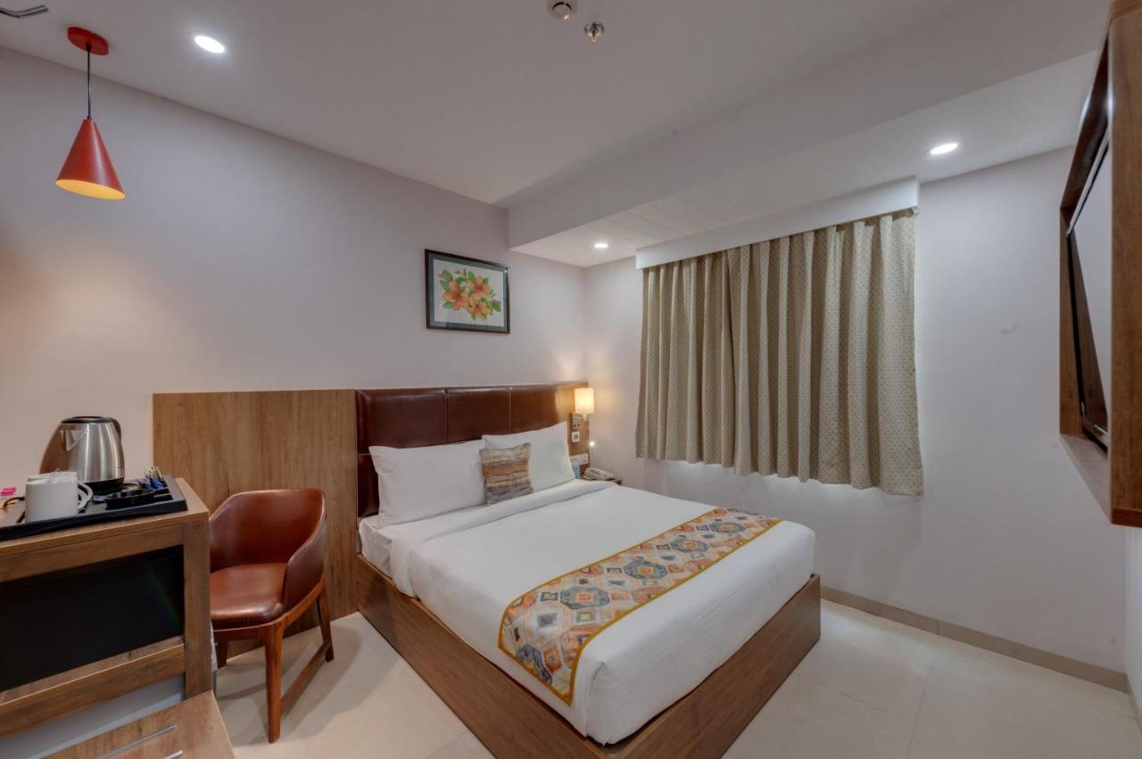 The Beacon Hotel Vadodara Luaran gambar